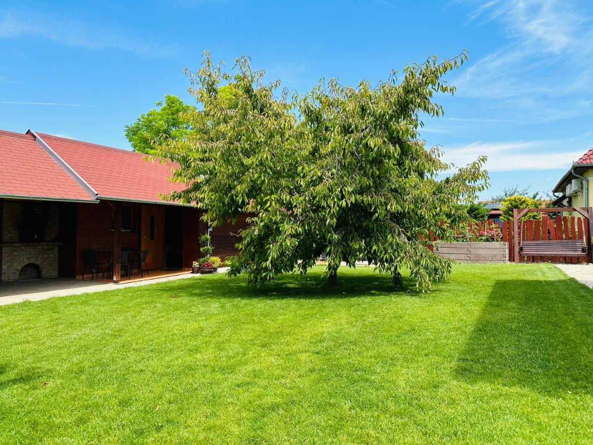 Babett Vendeghaz Villa Zanka Exterior photo